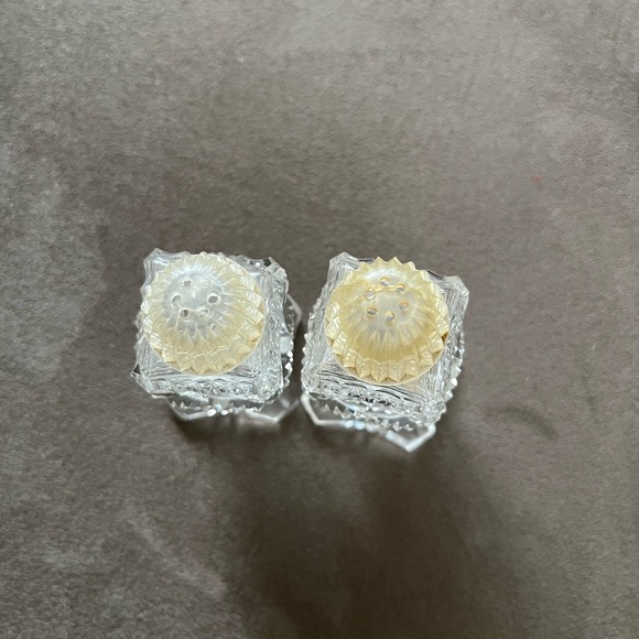Vintage Crystal Salt and Pepper Shakers - Picture 3 of 6